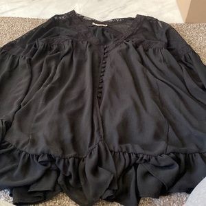 Gimmicks float lace top